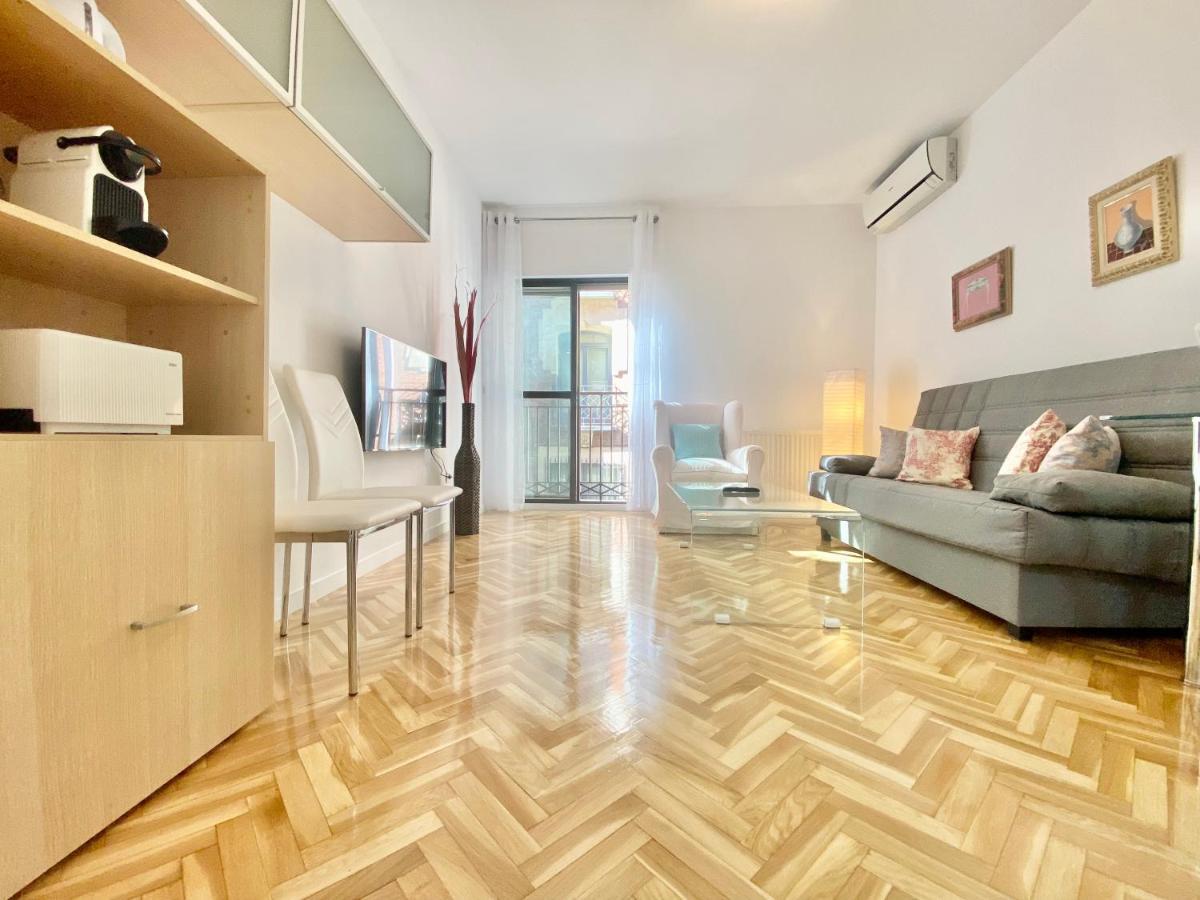 Charming Gran Via V - Estancias Temporales Apartamento *